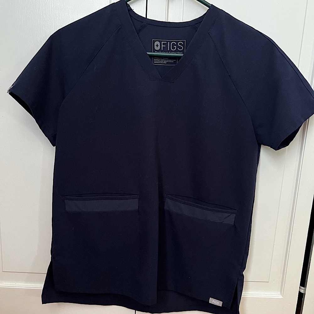 Figs Navy DELMAS Oversized Pocket Scrub Top *Limited Edition*